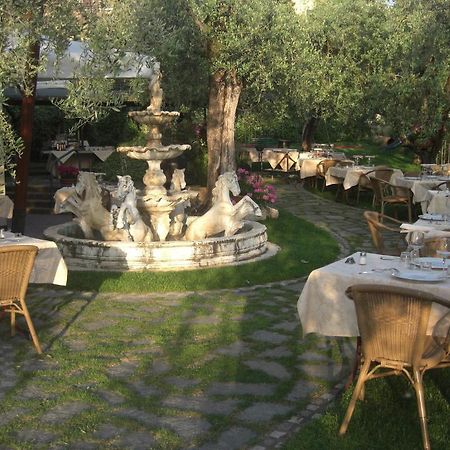 Locanda Ristorante Al Cardellino 巴多利诺 外观 照片